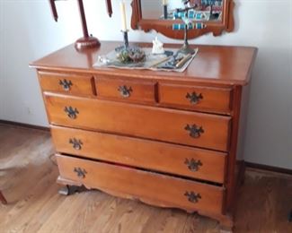 Maple chest of drawers with mirror 