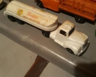 Burden Tootsie truck