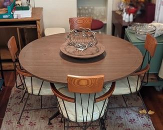 Beautiful Richard McCarthy Table and 4 Chairs
