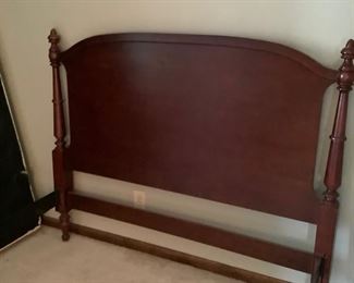 Queen, Cherry head & foot board