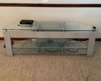 Glass top chrome colored media 