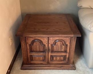 accent table