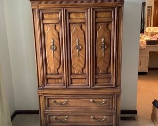 Armoir
