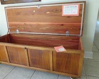 Lane Cedar Chest
