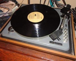 Benjamin ELAC Turntable