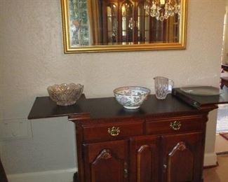 Small Chippendale style Buffet with fold out leaves