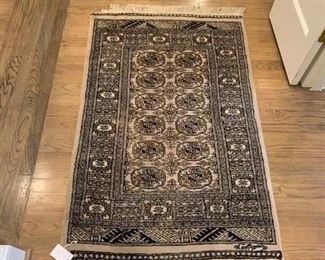 4x2 wool prayer rug