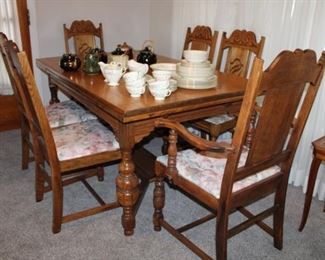 DINING SET