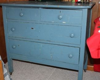 VINTAGE PAINTED DRESSER