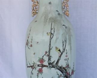 19 century Chinese Floor vase