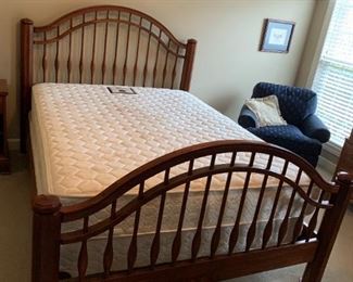 #21	Bob Timberlake Curved Spindle Queen Headboard/Footboard	 $300.00 
#22	Sterns & Foster Queen Size Mattress/Boxsprings	 $100.00 
