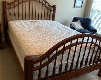 #21	Bob Timberlake Curved Spindle Queen Headboard/Footboard	 $300.00 
#22	Sterns & Foster Queen Size Mattress/Boxsprings	 $100.00 
