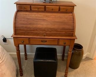 #40	Wood Young Repubic Roll-top Desk w/3drawers & Cubby 31Wx20Dx43T	 $100.00 
