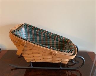 #74 Longeberger Sleigh Basket w/liner $35.00