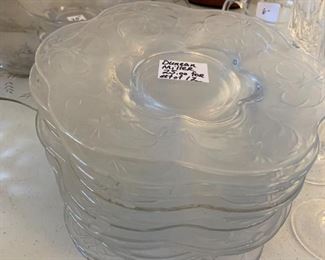 
#118	Duncan Miller set of 12 Dessert Plates 	 $25.00 
