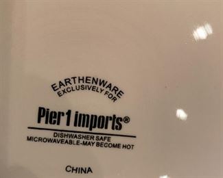 #154	Kitchen	Pier 1 Eartenware - salad plates set of 4	 $ 20.00 