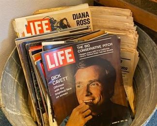 Vintage LIFE Magazines 