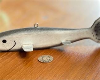 Antique Wood Fish DecoyShark Grey/White Folk Art	8.5in Long	
