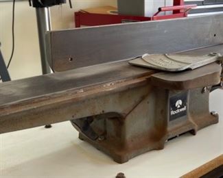 Rockwell 4in Deluxe Jointer  37-290 On Cart	40x32x18in	HxWxD
