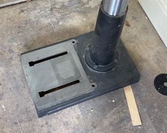 Delta 16.5in Drill Press 17-965	68x16x30in	HxWxD
