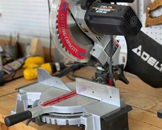 Delta 10in Compound Miter Saw 36-225	22x21x27in	HxWxD
