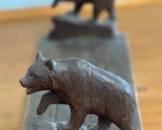 Antique Black Forest Carved Wood Bear Forest Sliding Expandable Book Ends	5x13x5in	HxWxD
