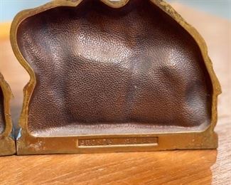 Vintage Judd 9694 Bronze Bookends Western Grazing Horse Gregory Allen	5x5.75x2.25in	HxWxD
