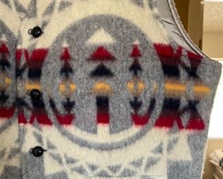 Vintage Pendleton Virgin Wool Vest Native American  Pattern	42	
