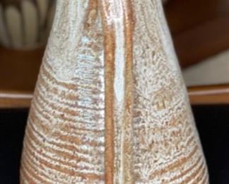 Karl Stoneware Pottery drip glaze Pitcher Studio Pottery	9in H x 5.25in Diameter at bottom	
