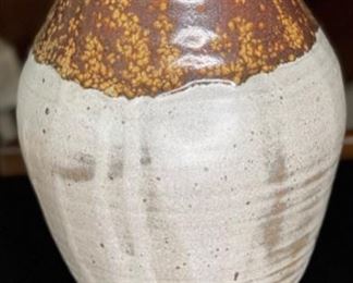 Glenn Spangler MCM Studio Pottery Vase	9in H x 4.75in Diameter at top	
