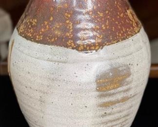 Glenn Spangler MCM Studio Pottery Vase	9in H x 4.75in Diameter at top	
