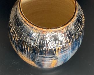 Artist Made Stoneware Studio Pottery Drip Glaze Ribbed Vase	7in H x 6.25in Diameter at widest	
