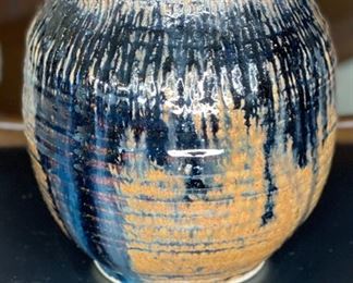 Artist Made Stoneware Studio Pottery Drip Glaze Ribbed Vase	7in H x 6.25in Diameter at widest	
