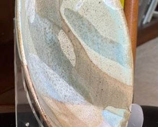 Gunther Stoneware Studio Pottery Glaze Dish Bowl	14.25in Diameter x 3.5in H	
