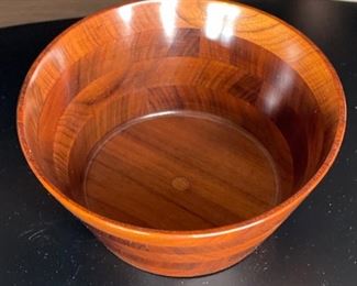 EBC Wood Walnut Artist Made Bowl	3.75in H x 8in Diameter	
