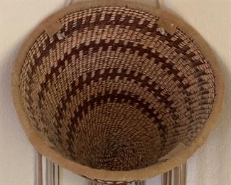 Novena Cobb Apache Burden Basket San Carlos	Basket: 11in long x 12in diameter	
