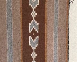 Navajo Crystal Rug Feather Mary Reid Native American	72x44in	
