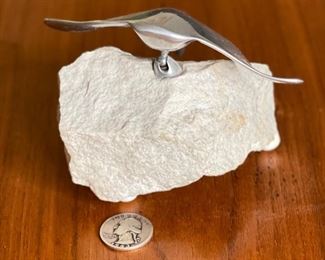 Hoselton Cast Aluminum Stingray Rock  Sculpture Art Signed	4x5x4.5in	
