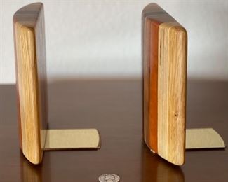 #1 Artist Made Hard Wood Bookends PAIR	6.75x6.75x1.25in	HxWxD

