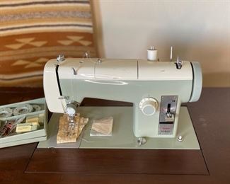 Kenmore 158.850 Sewing Machine w/ Console	Open: 38x72x18in  Closed: 31x36x18in	HxWxD
