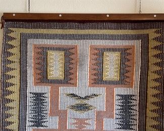 Navajo Rug Nelich Walters Storm Pattern Raised Outline	60x32in	
