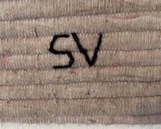 Peruvian Rug Textile Raquel's Collection Peru Wool Rug	41x40in	
