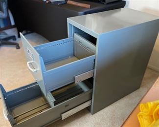 Vintage 2-Drawer Metal File cabinet	29x15x26in	HxWxD
