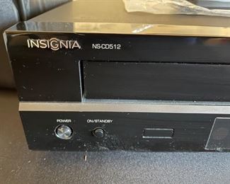 Insignia NS-CD512 5 disc CD Changer	4.5x17.5x15in	HxWxD
