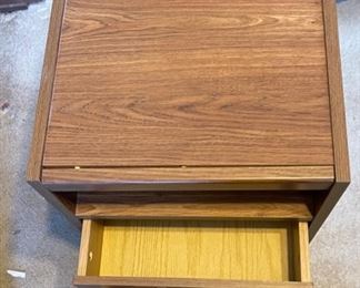 2-Drawer Rolling Office Cabinet	26x14x16.5in	HxWxD
