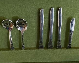 MCM Atomic Burst Mar-Crest Flatware PARTIAL Set 35 piece		
