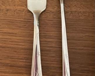 MCM Atomic Burst Mar-Crest Flatware PARTIAL Set 35 piece		
