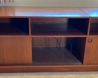 Copenhagen Teak AV Console Cabinet	25x69.25x20in	HxWxD
