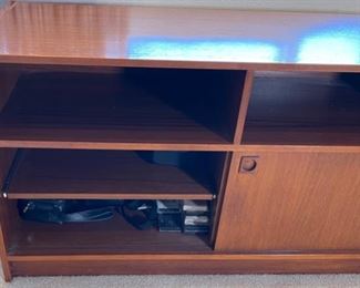 Copenhagen Teak AV Console Cabinet	25x69.25x20in	HxWxD
