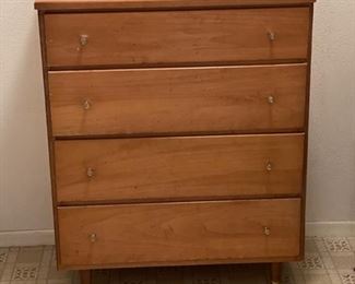 Vintage Pine 4-Drawer Dresser	36x29.5x15.5in	
